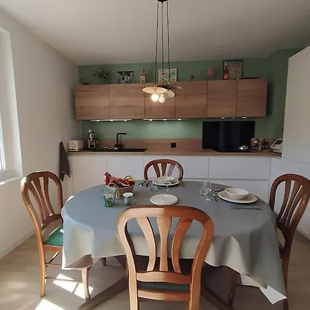 Proche De La Gare Apartmán