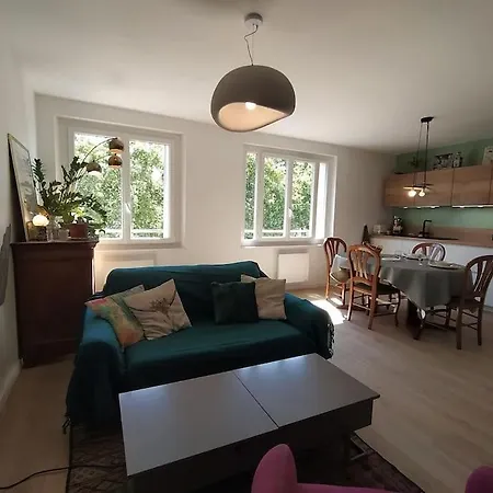 Proche De La Gare Apartmán